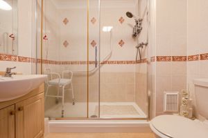 SHOWER ROOM- click for photo gallery